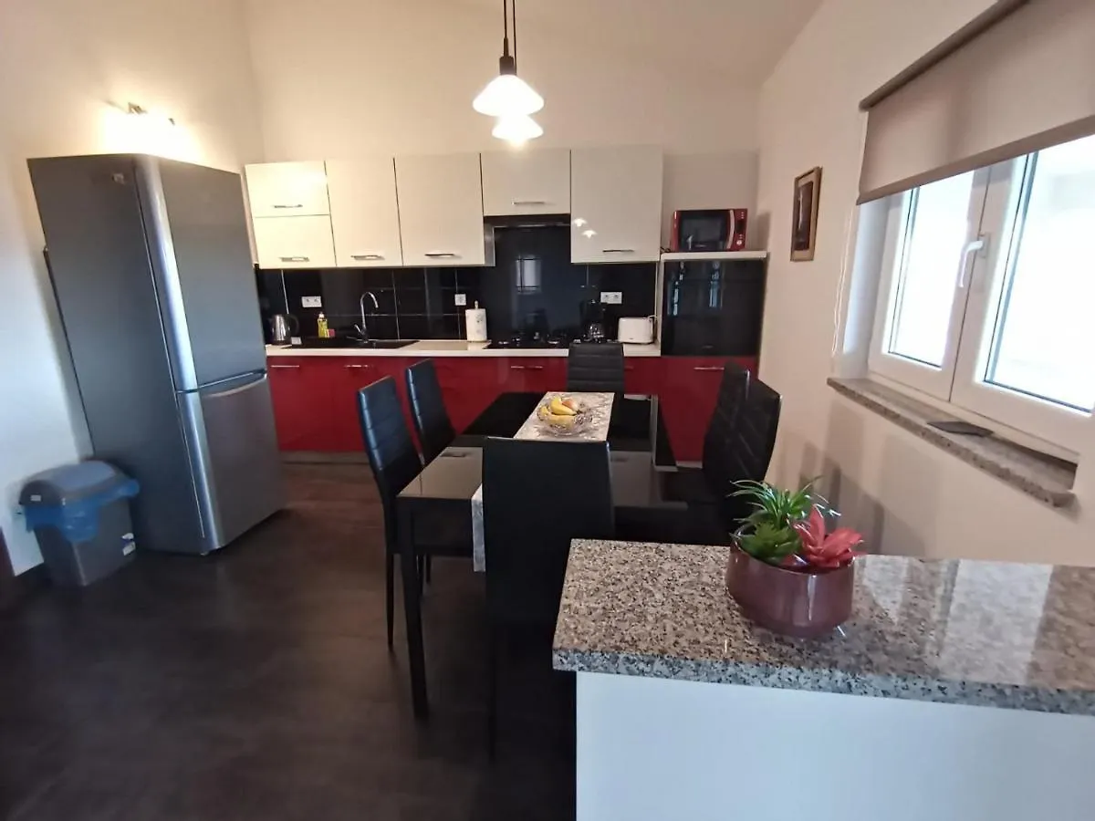 Apartment Sofija Galižana